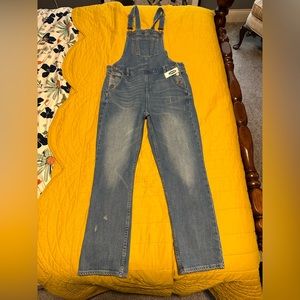 Old Navy Overalls size 8